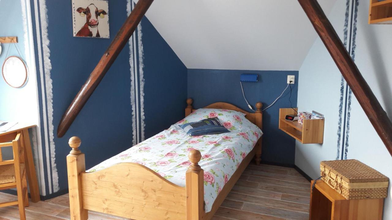 Bed & Breakfast “ Gastvrij Onthaal “ Een-West Esterno foto