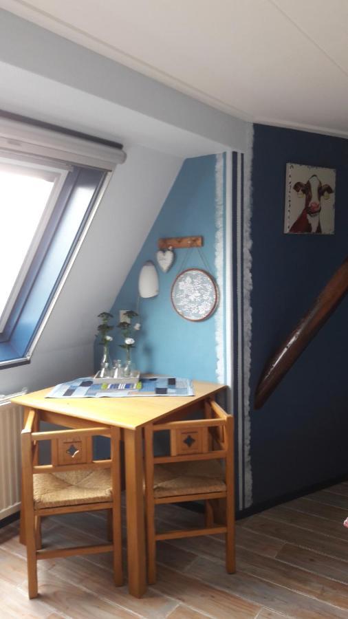 Bed & Breakfast “ Gastvrij Onthaal “ Een-West Esterno foto
