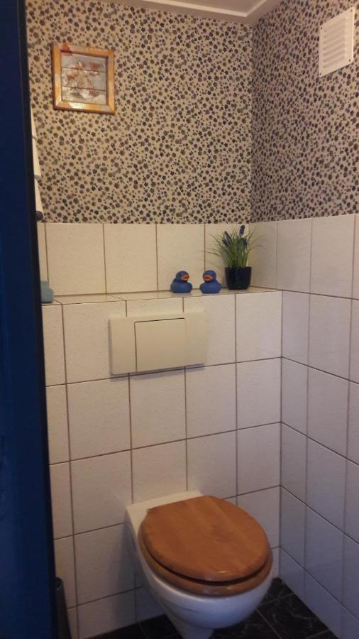 Bed & Breakfast “ Gastvrij Onthaal “ Een-West Esterno foto